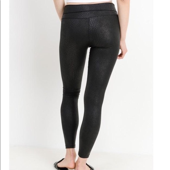 ◾️Snake Skin leggings 🐍 - Picture 2 of 5